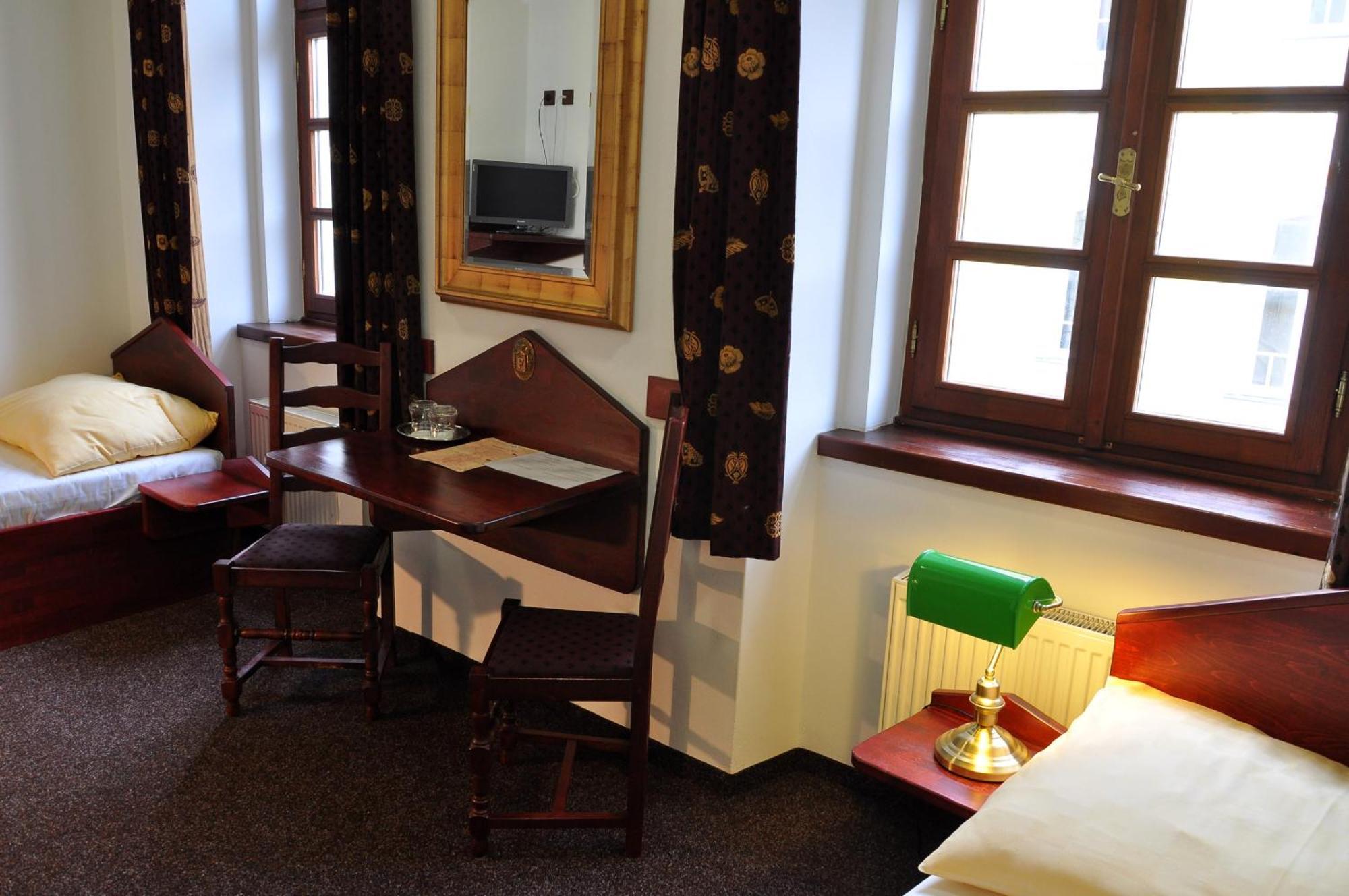 Hotel St Florian Loket Ngoại thất bức ảnh